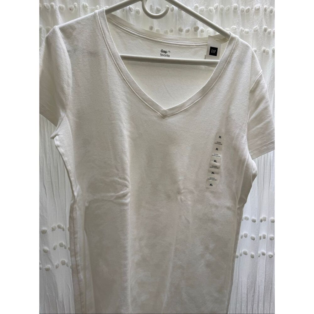 Gap Favorite V Neck